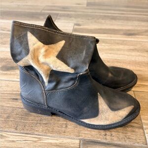 Lucky Brand Leather Slouchy Star Ankle Boots